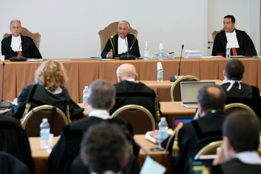 A finance trial involving 10 defendants opens at the Vatican on July 27, 2021.?w=200&h=150